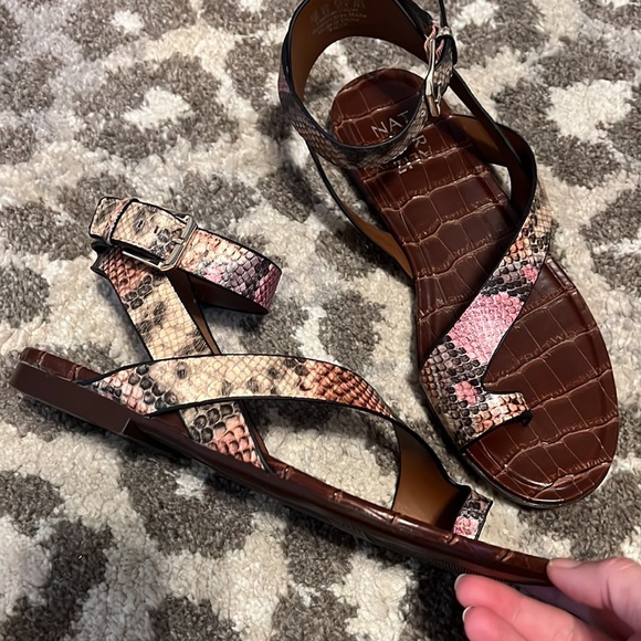 Naturalizer snakeskin sandals - Picture 2 of 5